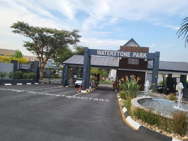 3 Bedroom Apartment To Let in Greenstone Hill | Waterfall Properties