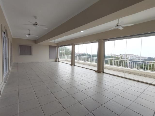 3 Bedroom Apartment To Let in La Lucia