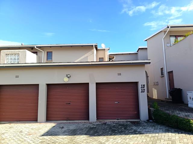 3 Bedroom Apartment To Let in Old Place