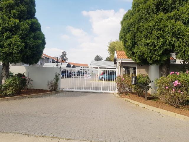 3 Bedroom Apartment To Let in Ormonde | Ryx Property Management