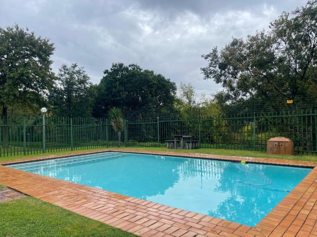 3 Bedroom Apartment To Let in Paulshof | Waterfall Properties