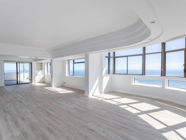 3 Bedroom Apartment To Let in Sea Point