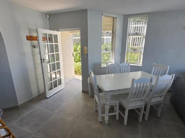 3 Bedroom apartment to rent in Compensation Beach, Ballito
