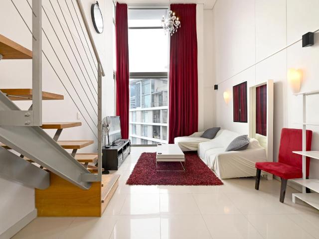 3 Bedroom apartment to rent in Claremont, Cape Town