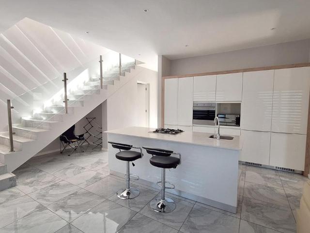 3 Bedroom apartment to rent in Bryanston, Sandton