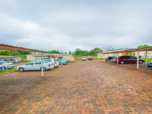 3 Bedroom apartment to rent in Florida, Roodepoort
