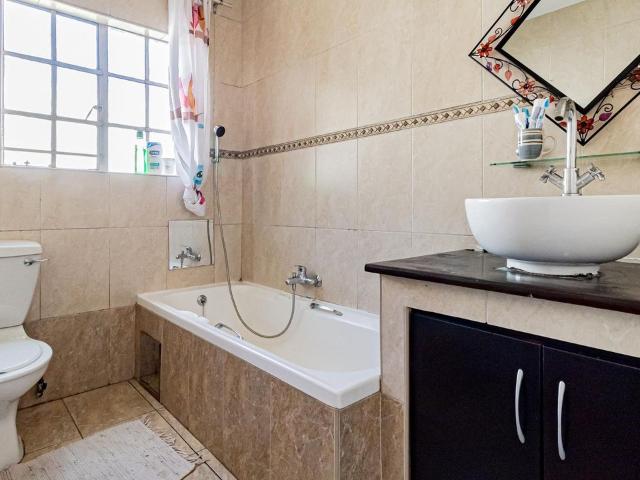 3 Bedroom apartment to rent in Morningside, Sandton