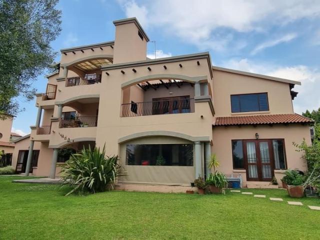 3 Bedroom apartment rented in North Riding, Randburg
