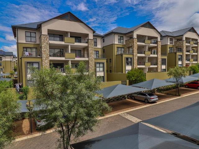 3 Bedroom apartment to rent in Waterfall, Midrand