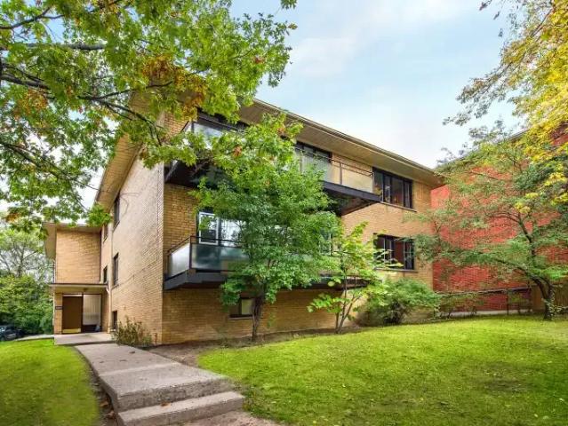 3 Bedroom Apartment Toronto ON 101107211