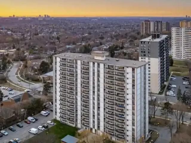 3 Bedroom Apartment Toronto ON 103322303