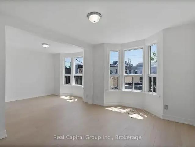 3 Bedroom Apartment Toronto ON 103920502