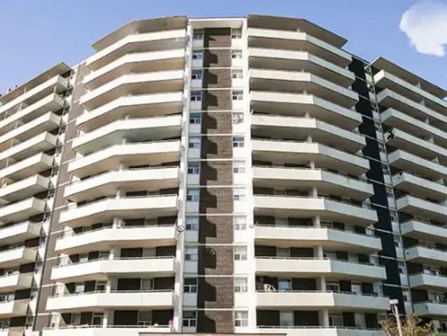 3 Bedroom Apartment Toronto ON 99718141