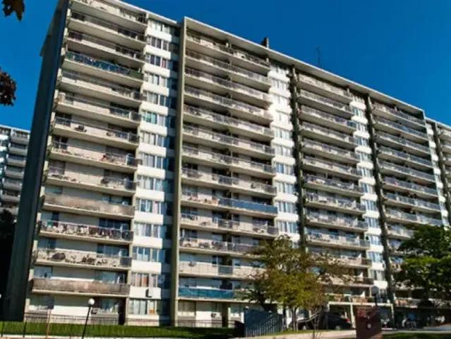 3 Bedroom Apartment Toronto ON 99718172