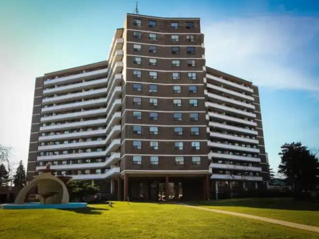 3 Bedroom Apartment Toronto ON LS98916634