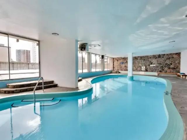 3 Bedroom Apartment Toronto ON LS100249111