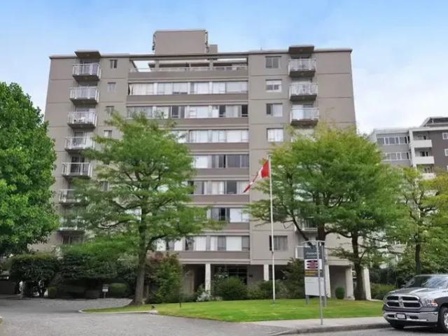 3 Bedroom Apartment Vancouver BC 90595796
