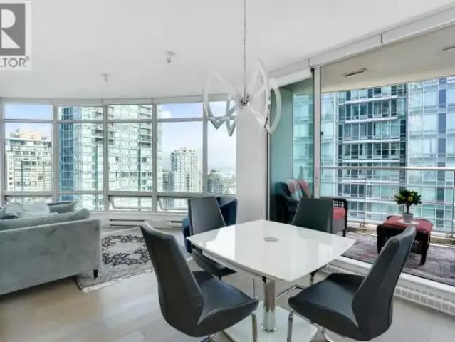 3 Bedroom Apartment Vancouver BC 104957728