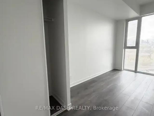 3 Bedroom Apartment Vaughan ON 102085919