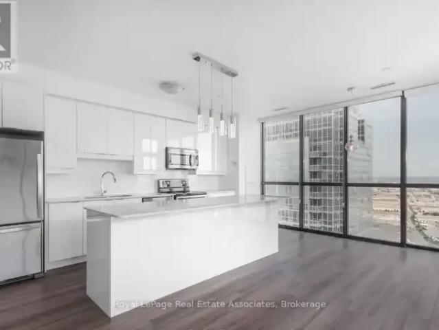 3 Bedroom Apartment Vaughan ON 103487707