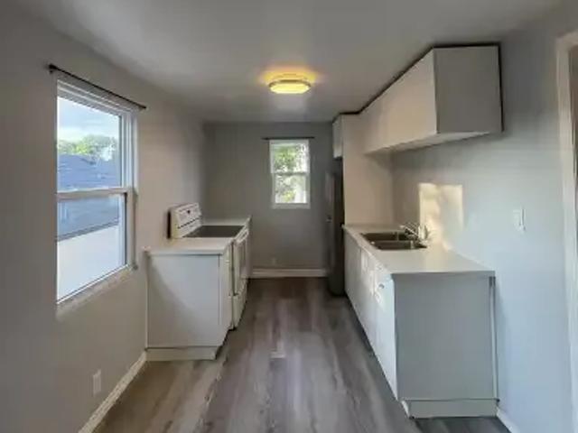 3 Bedroom Apartment Winnipeg MB 105185849