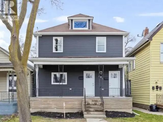 3 Bedroom Apartment Windsor ON LS101878734