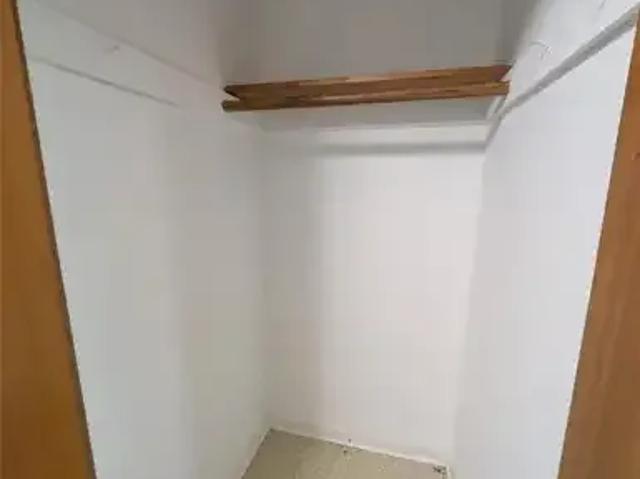 3 Bedroom Apartment Windsor ON LS103091764