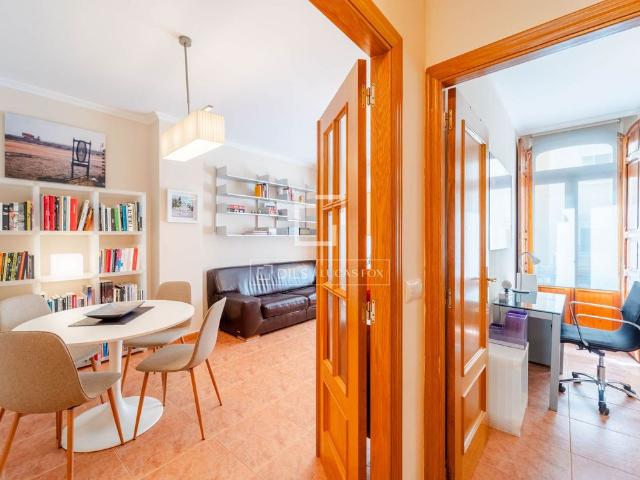 3 Bedroom apartment with 40m² terrace for rent in Ruzafa, Valencia