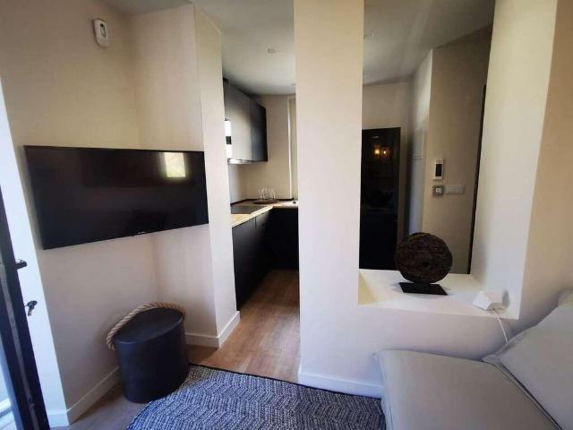 3 Bedroom Apartment with a terrace, Estoril, Cascais