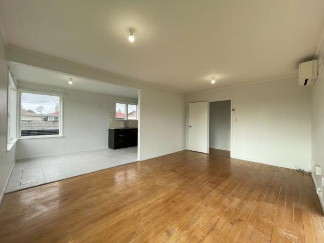 3 BEDROOM BRAND BATHROOM LARGE SHED