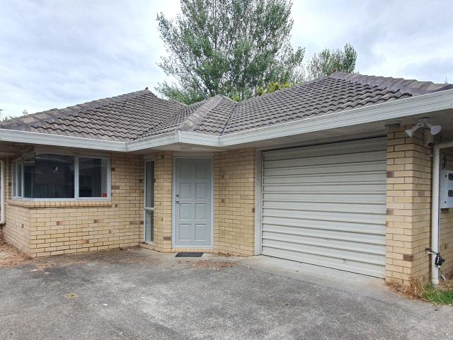 3 bedroom brick home with short stroll to shops