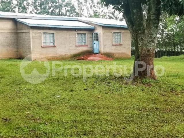 3 bedroom Bungalow Houses for sale Off Kakamega kisumu Highway, kisumu Central Kisumu PID: 6AWYU | PropertyPro