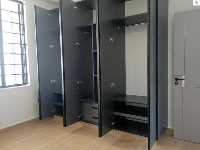 3 Bedroom Bungalow Master Ensuite+SQ