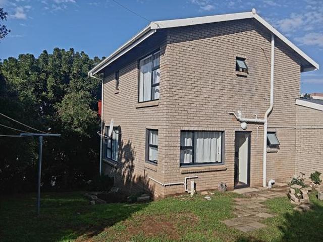 3 Bedroom Garden Cottage in Dana Bay