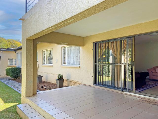 3 Bedroom Garden Cottage in Jacanlee