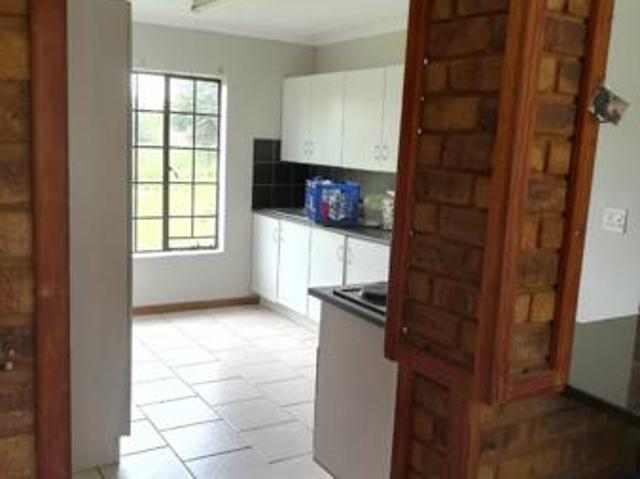 3 Bedroom Garden Cottage in Roodeplaat