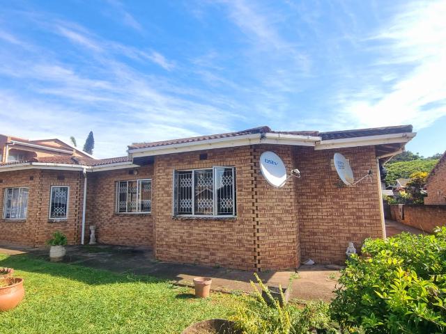 3 Bedroom Garden Cottage in Yellowwood Park
