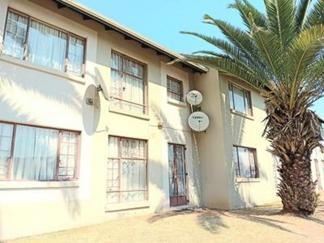 3 bedroom ground unit on the market.