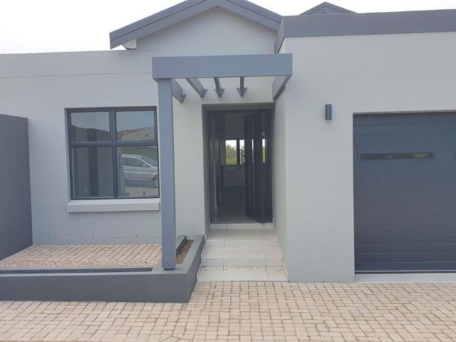 3 Bedroom duet for sale in Paradise Coast, Mossel Bay