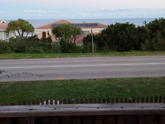 3 Bedroom Duet For Sale in Reebok