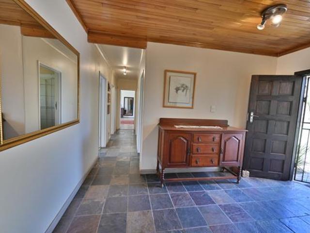 3 Bedroom Duet in Universitas