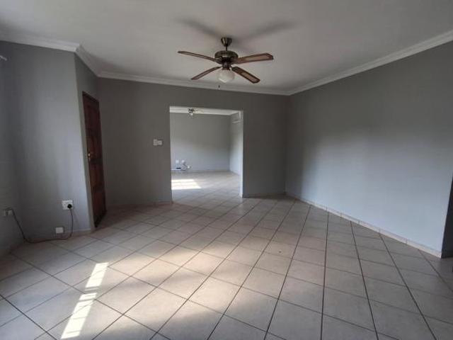 3 Bedroom Duet in Veld En Vlei