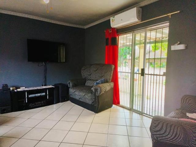 3 Bedroom Duet in Veld En Vlei