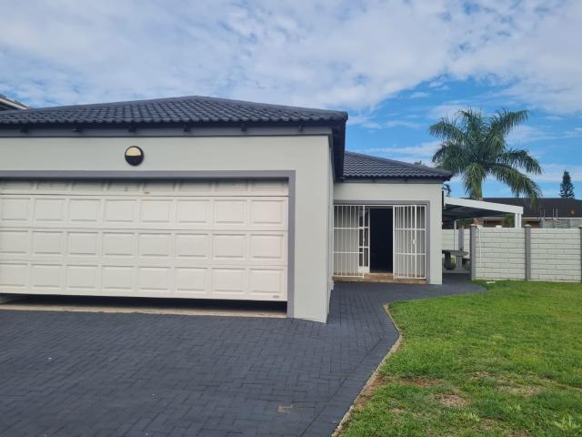 3 Bedroom Duet in Birdswood