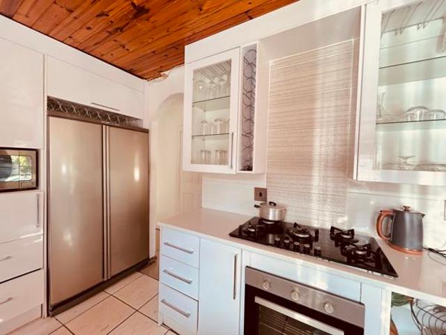 3 Bedroom Duet in Birdswood