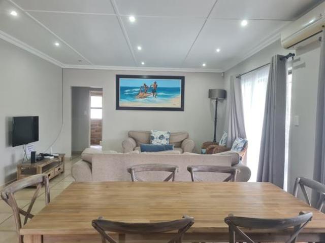 3 Bedroom Duet in Birdswood