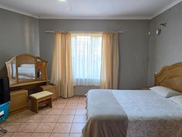 3 Bedroom Duet in Birdswood