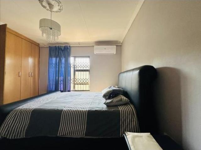 3 Bedroom Duet in Birdswood