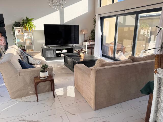 3 Bedroom Duet in Hartenbos Heuwels