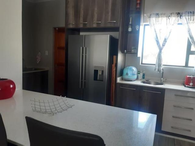 3 Bedroom Duet in Hillside